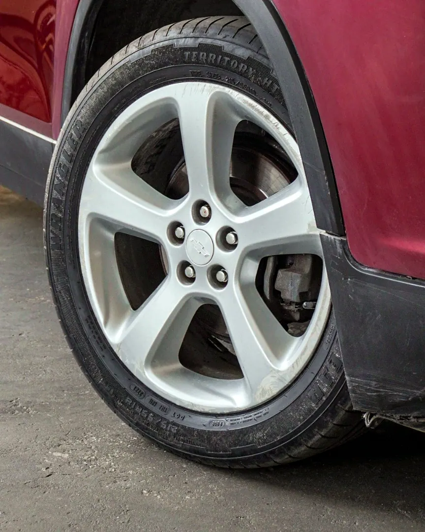 Chevrolet Tracker 2015 vermelho, foto 3 de 8