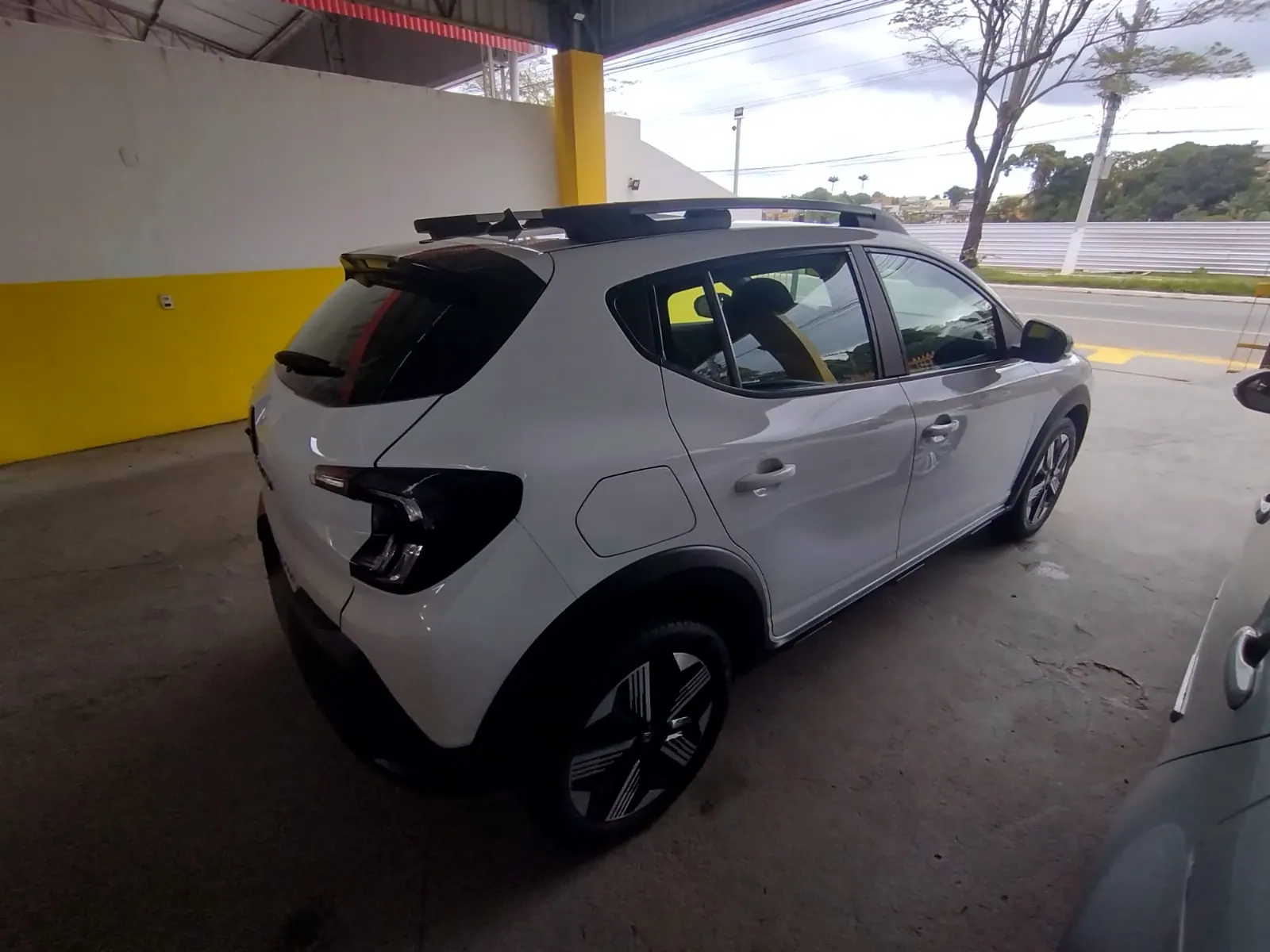 Renault Kardian 2025 branco, foto 2 de 8