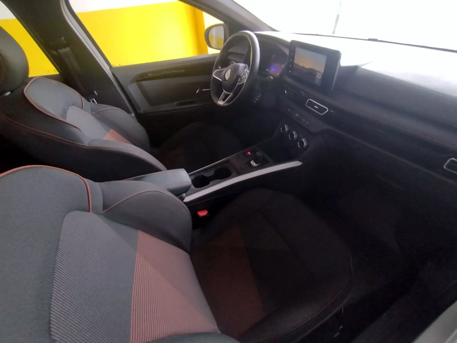 Renault Kardian 2025 branco, foto 7 de 8