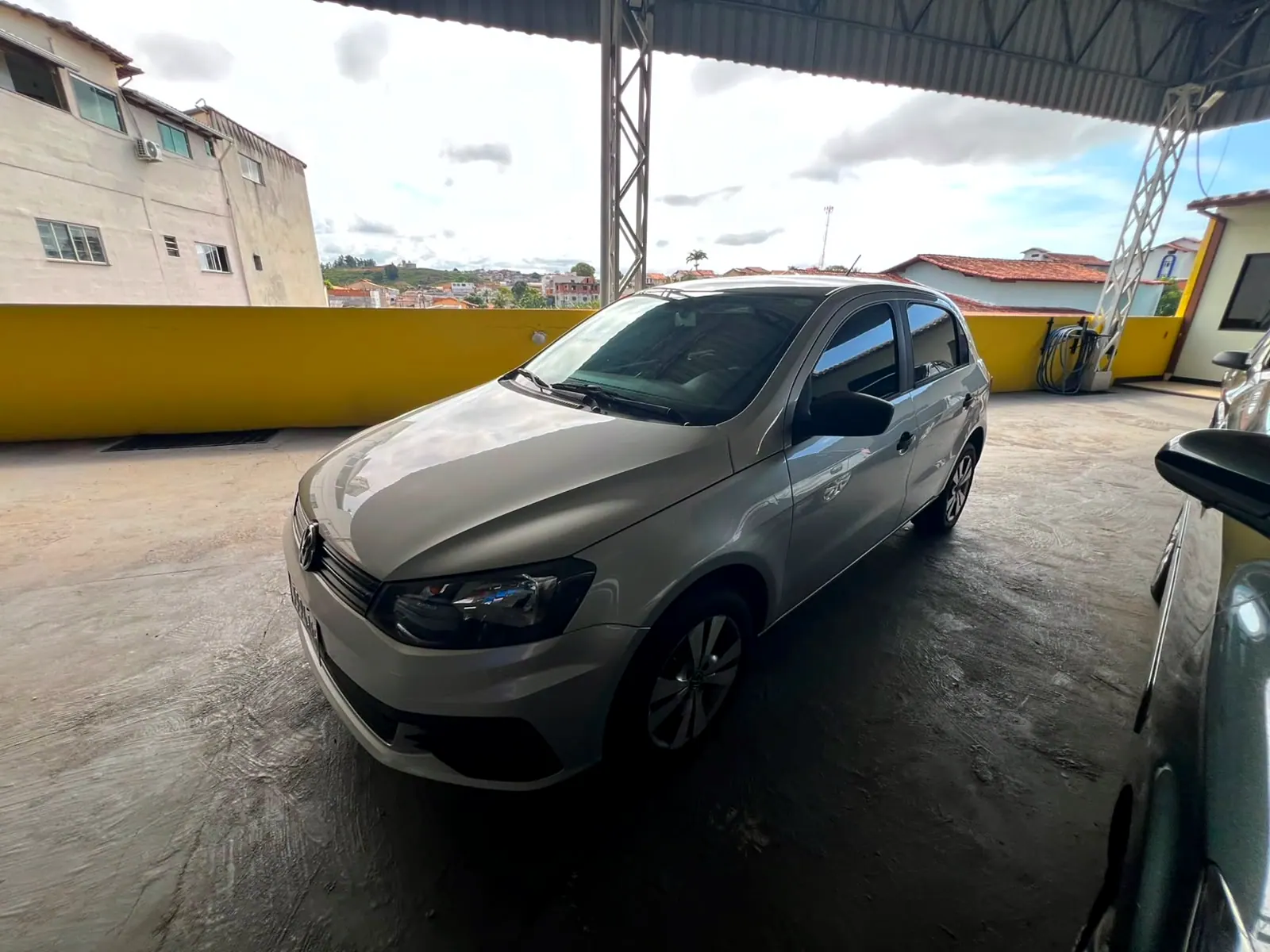 Volkswagen Gol 2017 prata, foto 4 de 6