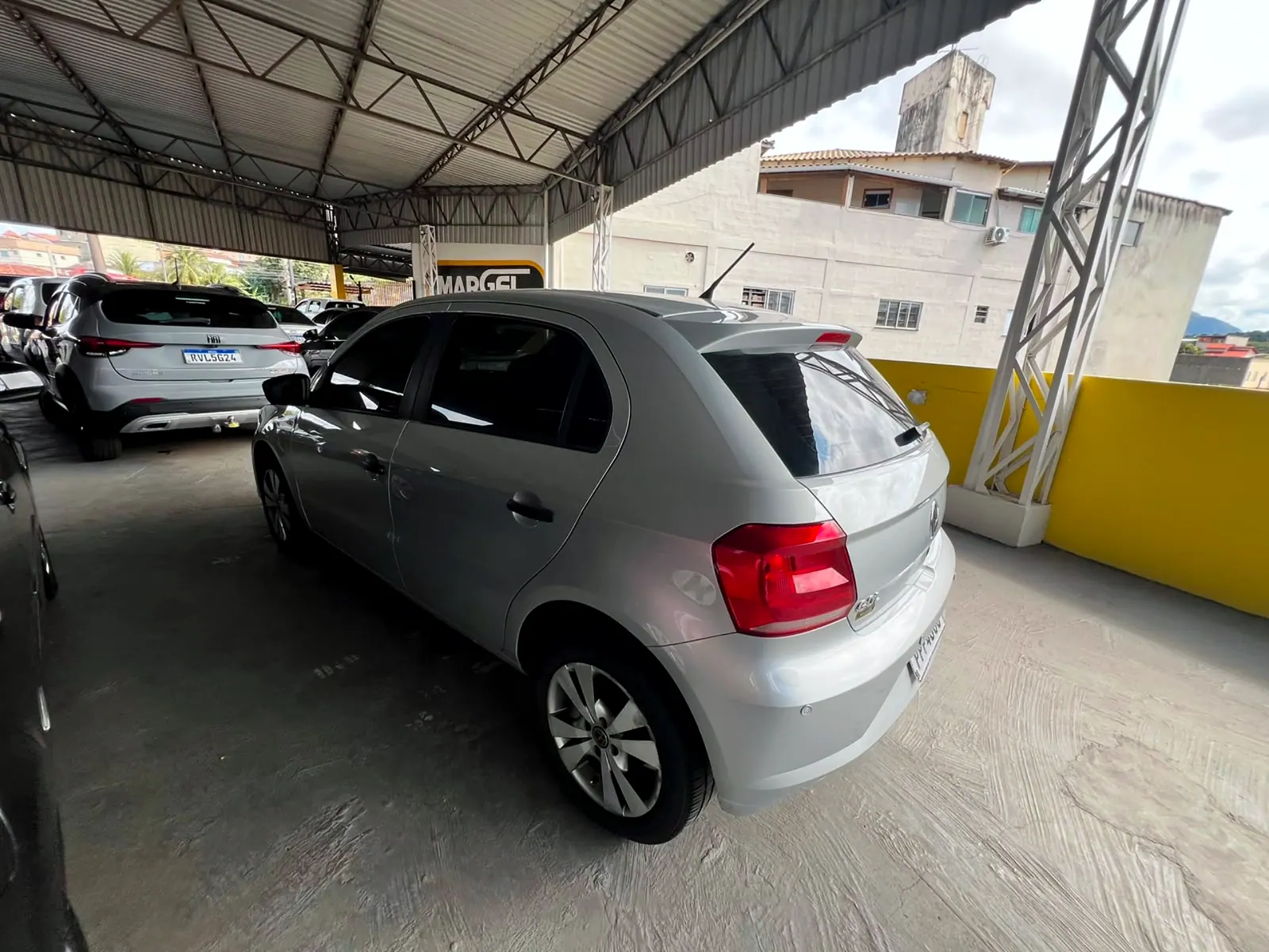Volkswagen Gol 2017 prata, foto 6 de 6