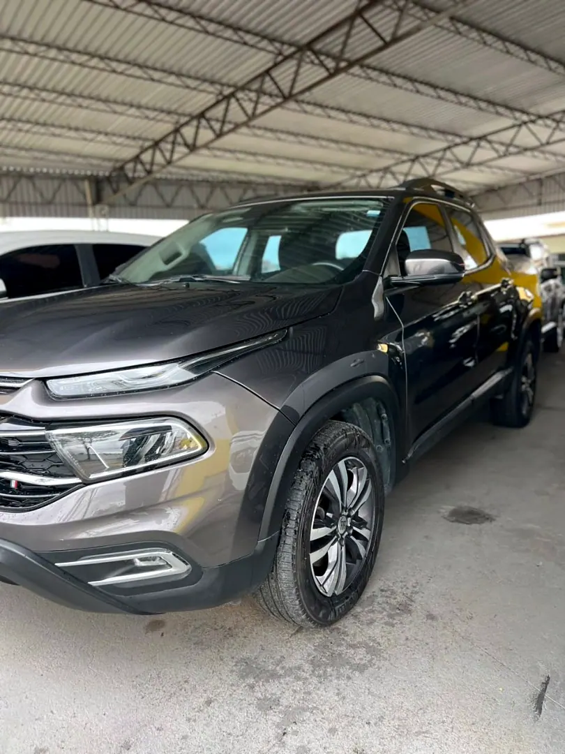 Fiat Toro 2022 cinza, foto 1 de 6