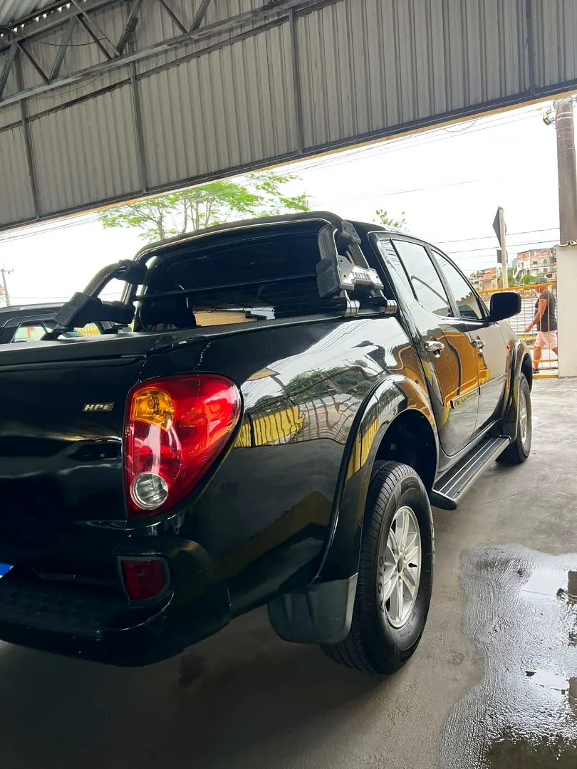 Mitsubishi L200 Triton 2008 preto, foto 6 de 6