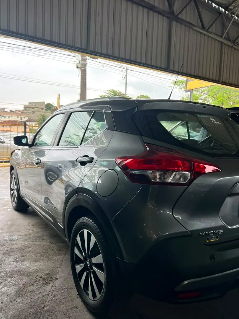 Nissan Kicks 2018 cinza, foto 2 de 6