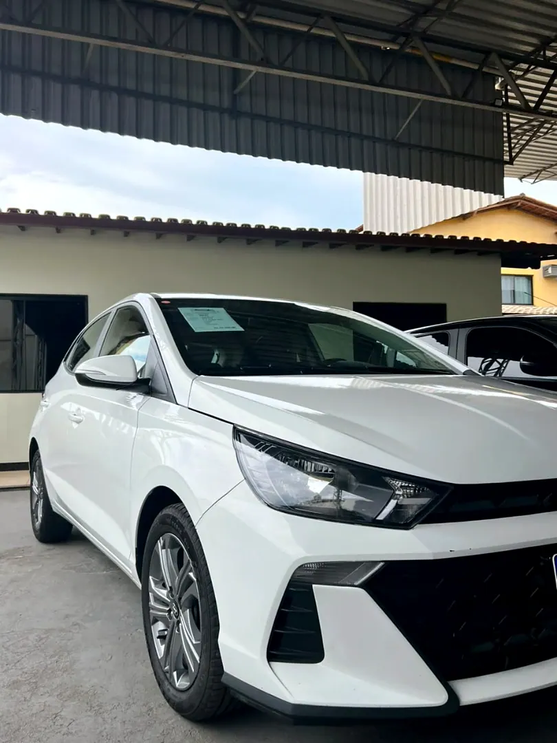Hyundai HB20 2025 branco, foto 1 de 6