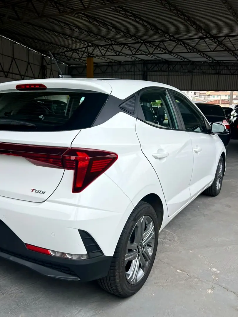 Hyundai HB20 2025 branco, foto 5 de 6