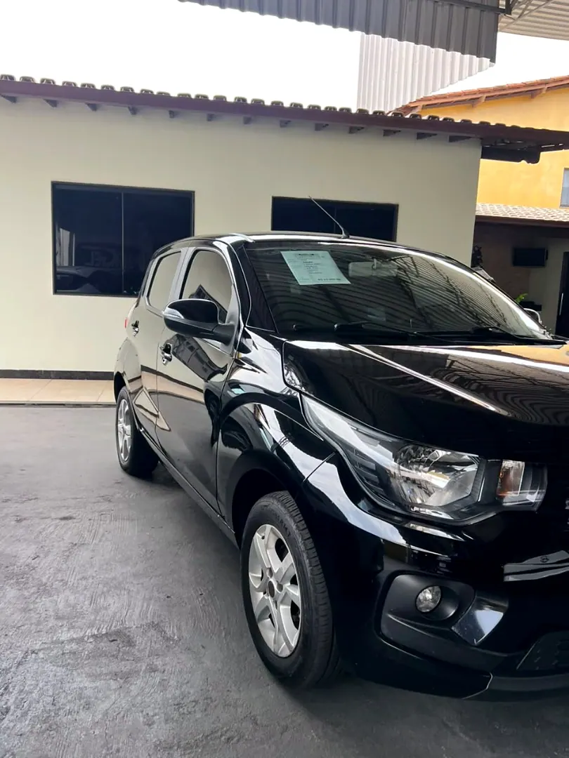 Fiat Mobi 2018 preto, foto 1 de 6