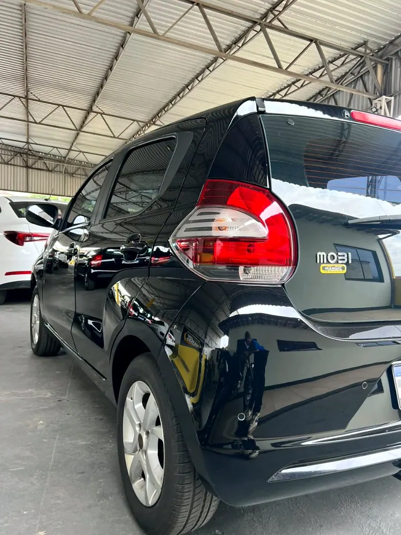 Fiat Mobi 2018 preto, foto 2 de 6