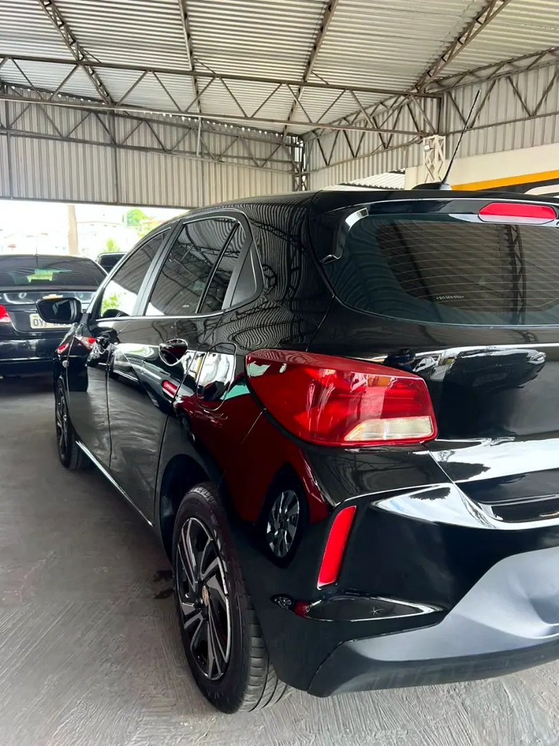Chevrolet Onix 2025 preto, foto 2 de 6