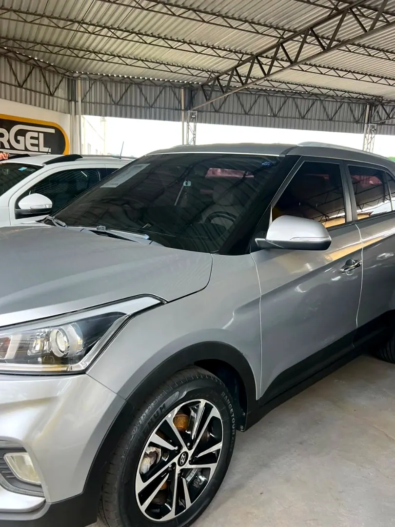 Hyundai Creta 2021 prata, foto 1 de 6