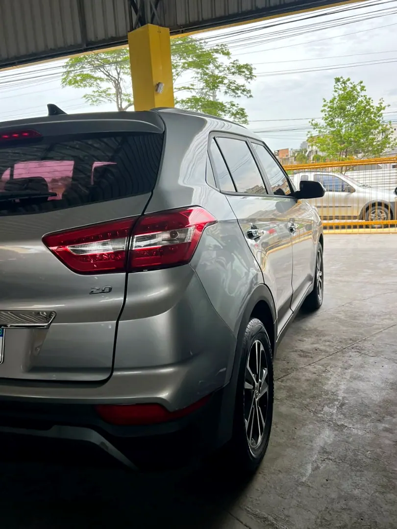 Hyundai Creta 2021 prata, foto 2 de 6