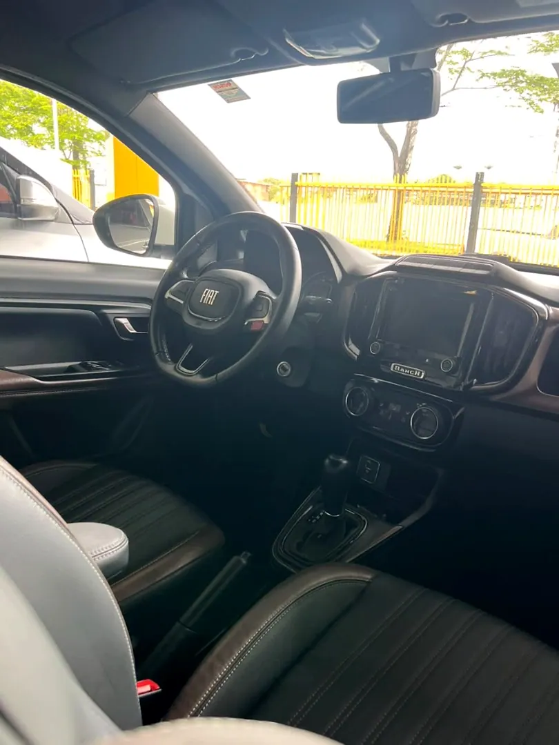 Fiat Strada 2024 branco, foto 3 de 6