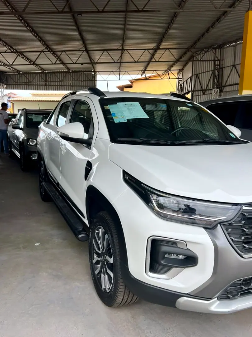 Fiat Strada 2024 branco, foto 4 de 6