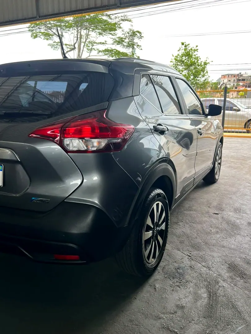 Nissan Kicks 2018 cinza, foto 4 de 6